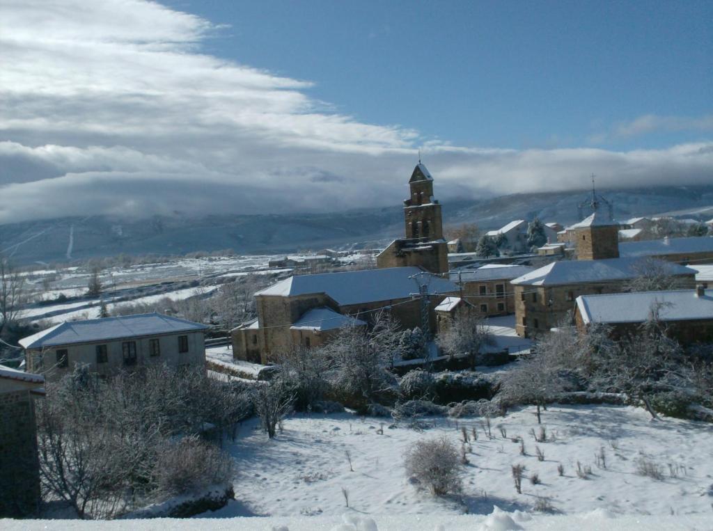 La Casa Del Filandon- Hotel Rural Quintanilla de Somoza Luaran gambar